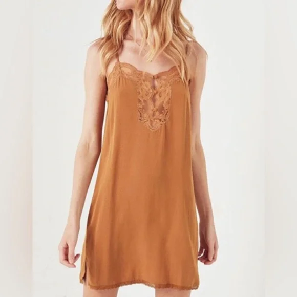 Spell Love Lace Slip, Caramel, Size Large - Picture 3 of 7